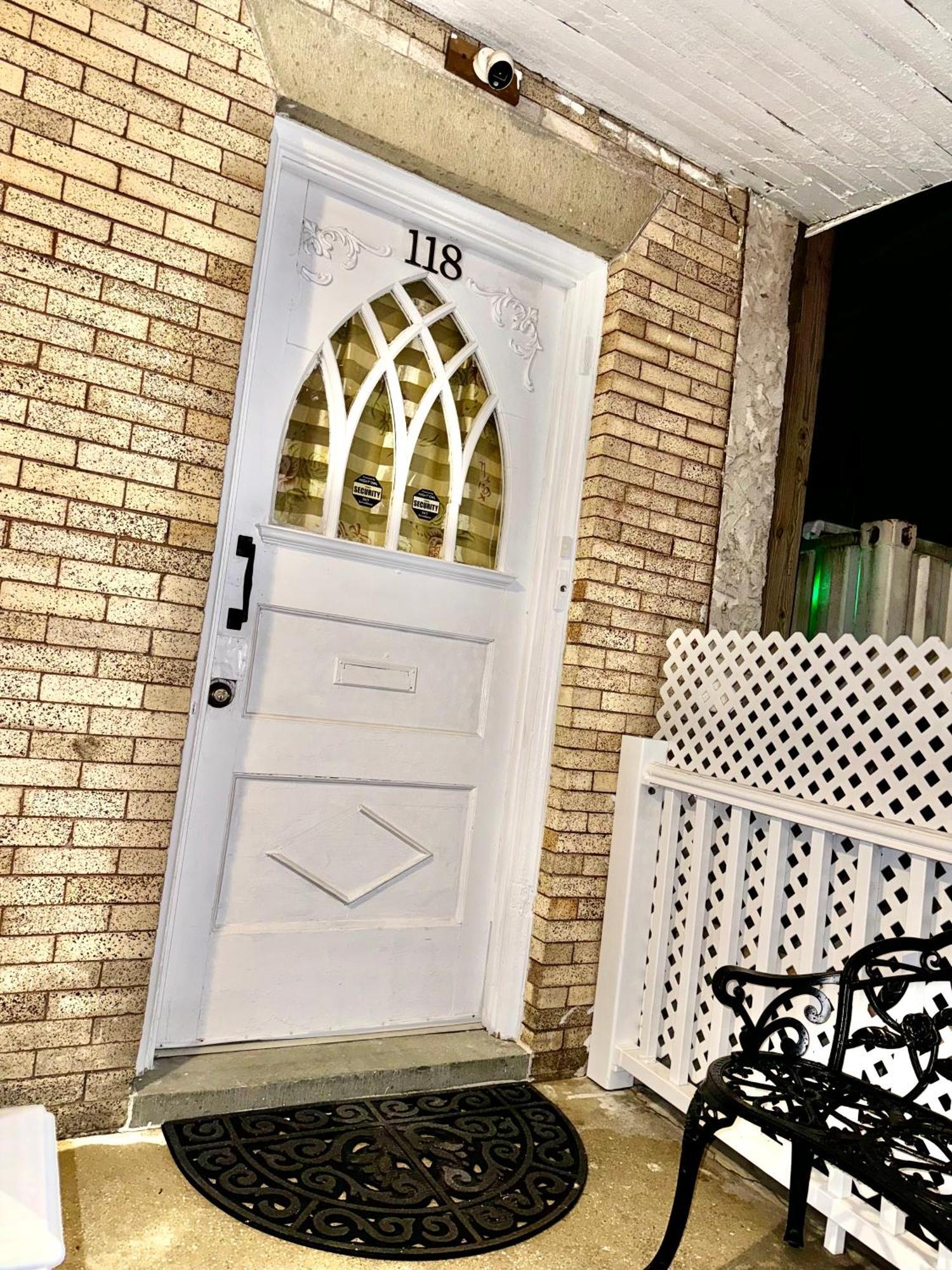 3 Bedrooms, Boardwalk Duplex Beachblock Home! Atlantic City Bagian luar foto