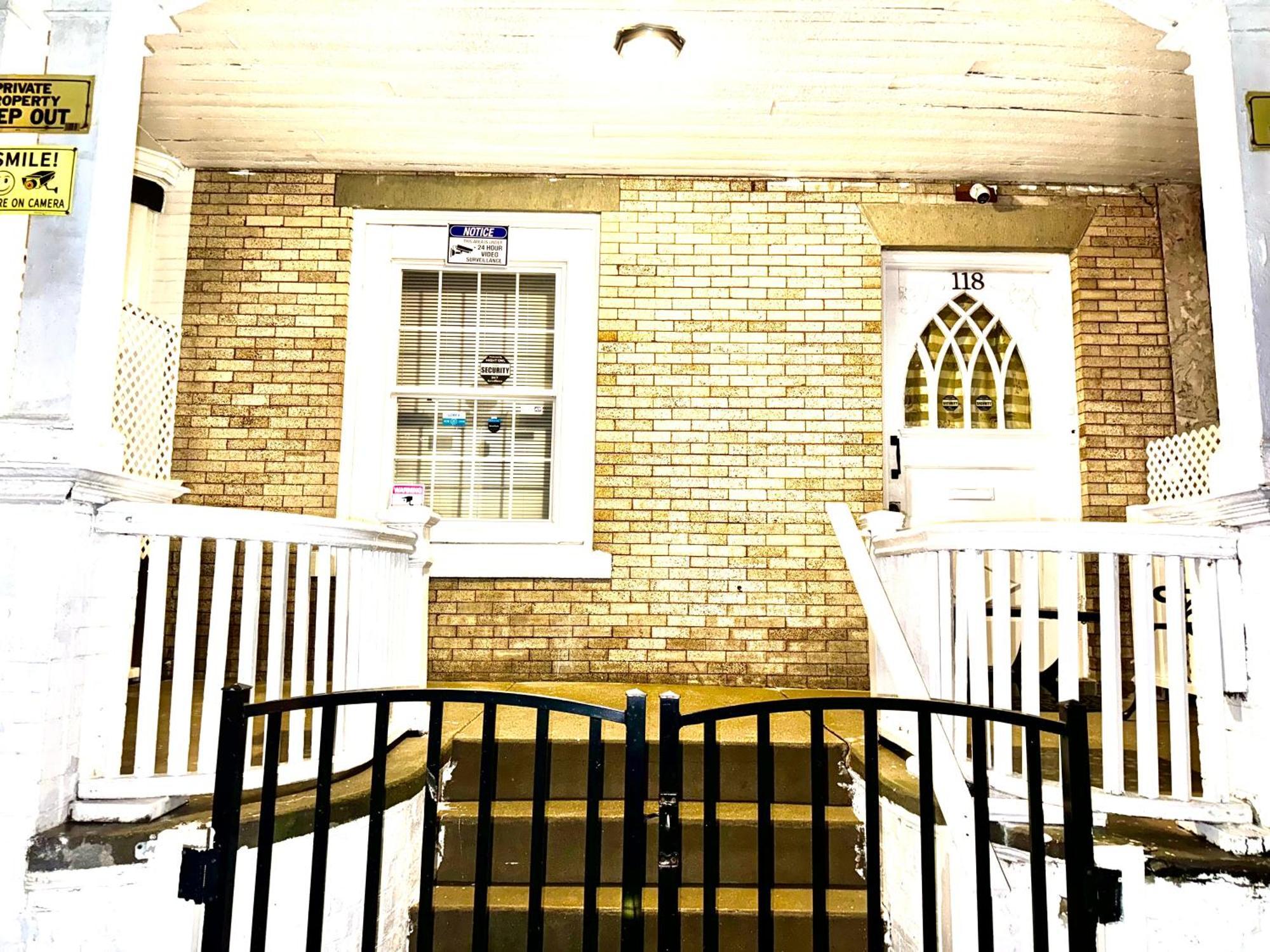 3 Bedrooms, Boardwalk Duplex Beachblock Home! Atlantic City Bagian luar foto